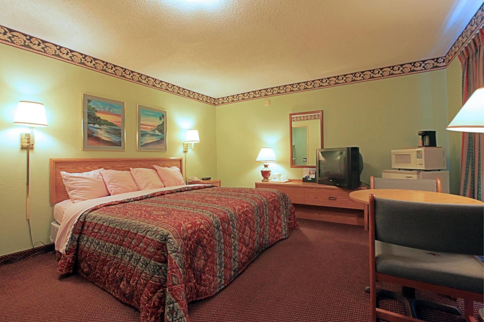 Regency Inn Fayetteville Δωμάτιο φωτογραφία